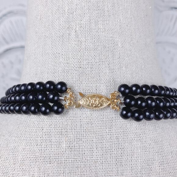 VTG 1950s Multi-Strand Glass Black Bead, Faux Pearl 21" Necklace Gold-Tone Clasp - Picture 8 of 8